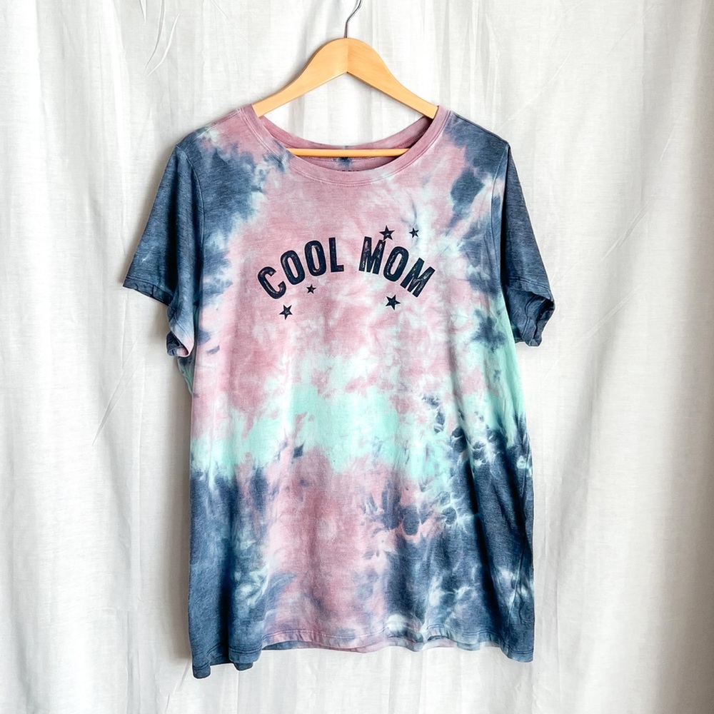 Torrid classic fit “Cool Mom” t-shirt 2X